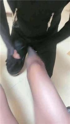 【高傲】情侣奴-遛狗爬楼梯/转胯/强迫圣水