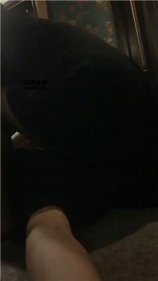 【女生也能很暴力】陪酒小妹黑丝脚踩虐 JS250505-15