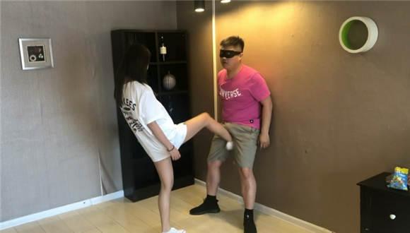 拒绝美女追求的下场