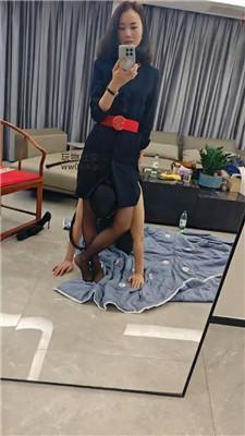 【羽薇】镜前胯下辱-黑丝高跟踩虐/坐脸 JS250118-41