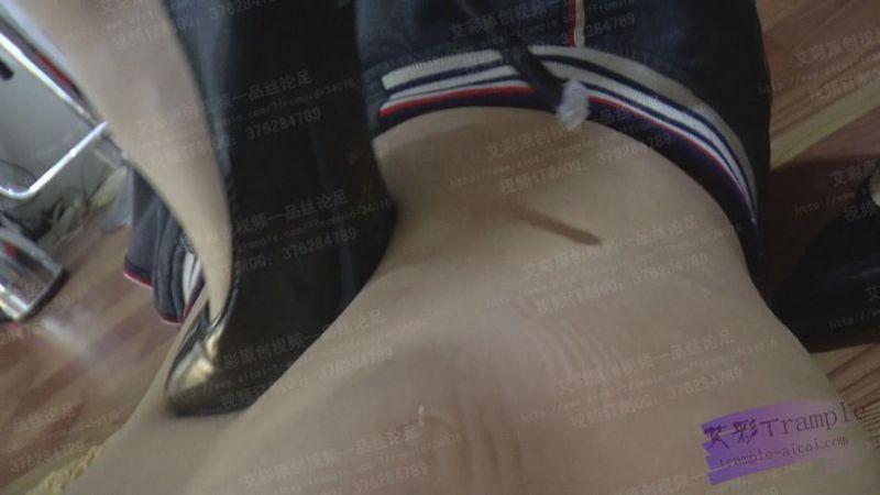 妞妞女王-男友变公狗