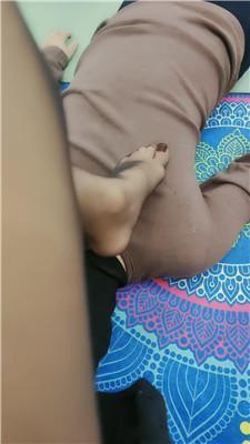 【咩祖】黑丝高跟蹂躏踩虐脚下喂食 bf49840