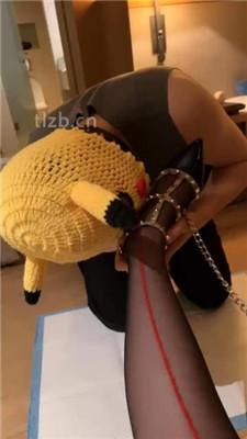 【木秋】大力掐乳/腿绞窒息/品尝原味裸足