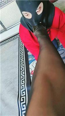 【平凡】高跟黑丝踩踏鞭打 JS250301-2