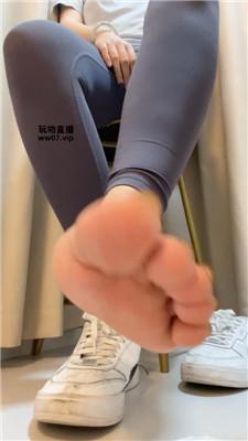 【长沙月女神】脏臭白棉袜洗脑控制    250326-25