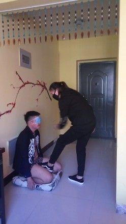 鸽宝原创：耳光惩罚