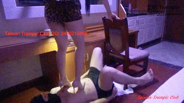 新人韩韩首次细高跟狠踩TTC