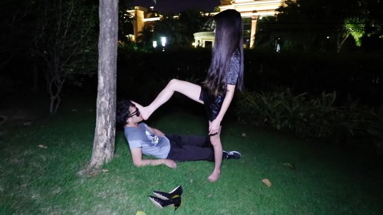 〖H.P.L栖心之栈〗—芷晴深夜羞辱醉汉