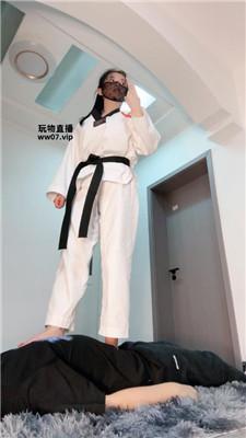 【甜音】跆拳道女神暴揍歹徒 bf52574