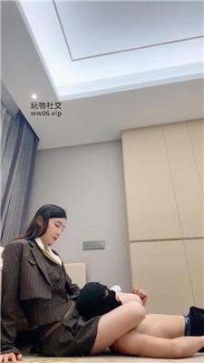 【领主】腿绞窒息/耐克鞋白袜虐 bf50483