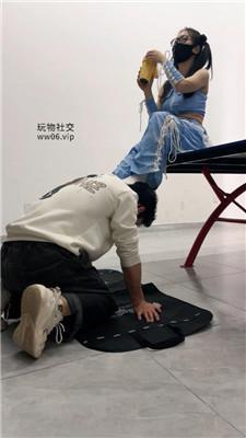 【南月女神】物化家具奴-陪主人打球 bf50966