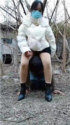 【沐颜】户外公开处刑bt跟踪狂【双视角版】 JS250105-7