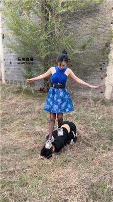 【煎饼狗子】户外踢踹虐打跟踪狂 bf52835