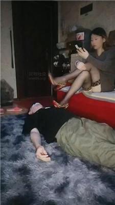 【诺主】高跟黑丝全体重踩踏 bf49261