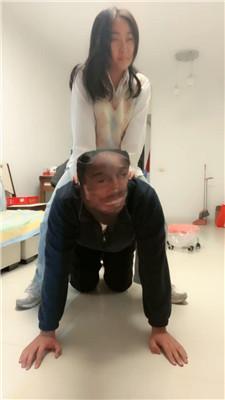 【锅盖子】运动鞋全体重踩踏/暴揍 JS250316-36