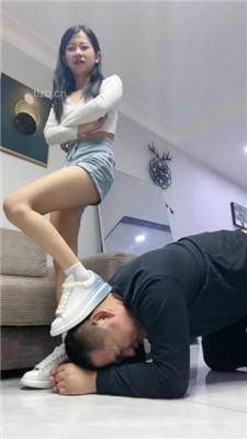 【樱木花椒】小白鞋棉袜S-修理犯错狗