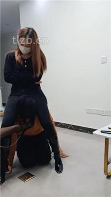 【芮瑶】双S-骑马鞭打/轮流踩踏