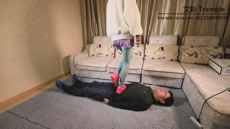 初九蓝丝恋足腿脚绞坐脸插嘴