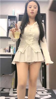 【伊诺】母畜-踩踏食物喂食-赏赐圣水