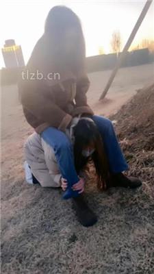 【小雅老师】户外-冰天雪地玩虐女闺蜜【完整版】