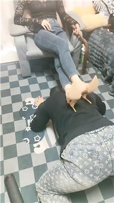 【判官兔主】高跟踩踏-近距离舔脏鞋 JS250323-22