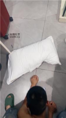 【沐沐大大】小白鞋白袜玉足狂舔 JS250305-23