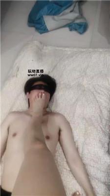 【樊儿】骑狗背鞭打-玉足狂舔-坐脸窒息 JS250425-9