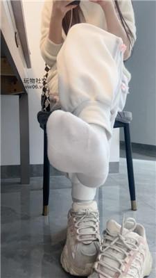 【漫漫大人】白袜短肉丝裸足    250218-27