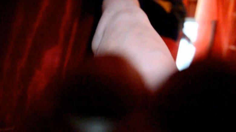 『奴隶岛』—萱萱第一视角POV调教舔玉足