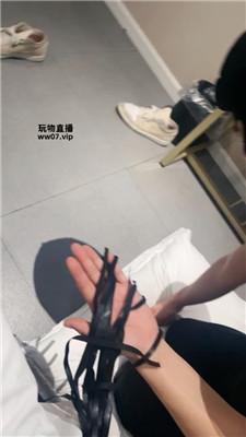 【小凤梨】甘愿被纹身妹子羞辱 bf52449