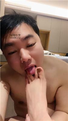 【胖虎】沉浸式裸足恋足狂舔 JS250211-7
