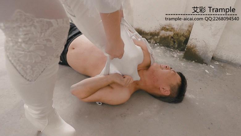 〖H.P.L栖心之栈〗—采萱残忍欺凌流浪汉