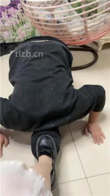 【婪】裸足脚踩水果喂酸奶