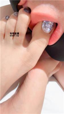 【猫猫大人】近距离玉足狂舔 JS250317-41