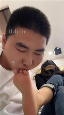 【辣姐】近距离-高跟黑丝美腿玩虐