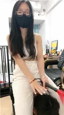 【薇薇】捆绑狗笼白袜脚虐 JS250325-14