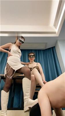 【红颜】带女儿做S虐狗+奶狗舔脚【两部合集】JS250310-14