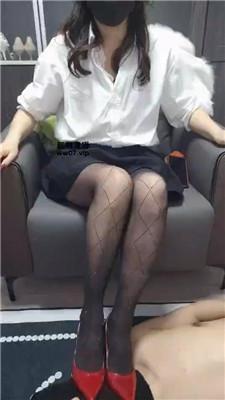 【3505】高跟黑丝蹂躏踩狗脸 JS250316-19