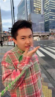 【玥樾】日本街头遛人形犬 JS250411-34