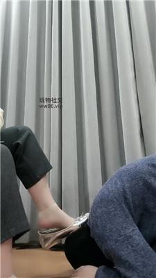 【拽拽】瓢鞋肉丝脚踩虐【完整版】 JS250210-34