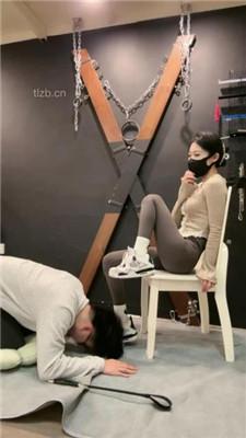 【菜小心】情侣主狗笼圈养虐绿帽/强制吃byt