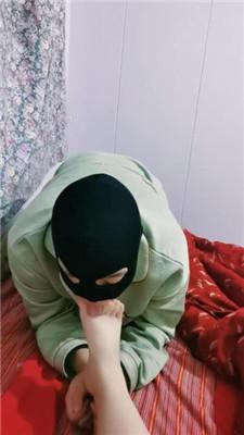 【千面】跪舔原味裸足