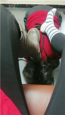 【娜S】脏长靴白袜玩虐母畜 JS250318-16