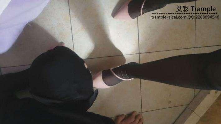 美容院美女的第一次玩耍