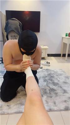 【困困】黑丝+白袜诱惑-赏赐圣水/鞭打耳光【双视角版】 JS250220-28