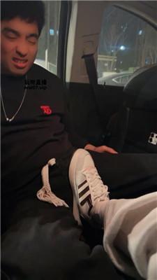 【刘二狗】深夜户外开发小姐姐 JS250331-32