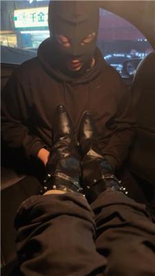 【素人挖掘机】路边开发-长靴白袜女神车内调 JS250104-19