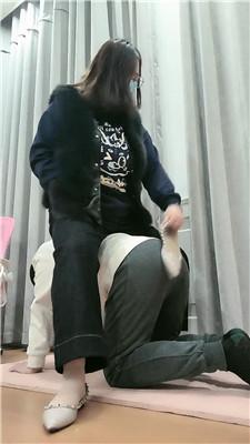 【樊樊大人】铆钉平底鞋肉丝jio蹂躏踩 bf49481