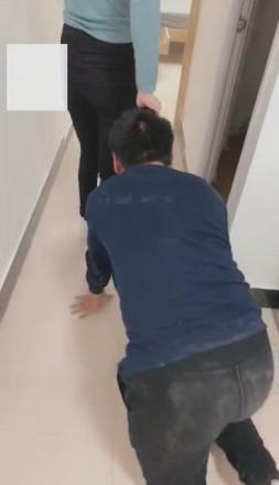 【VIVI】圈养家奴悲催的命运:小白鞋棉袜虐待