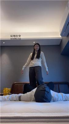 【伊未】坐脸窒息-黑棉袜踩虐 bf49815